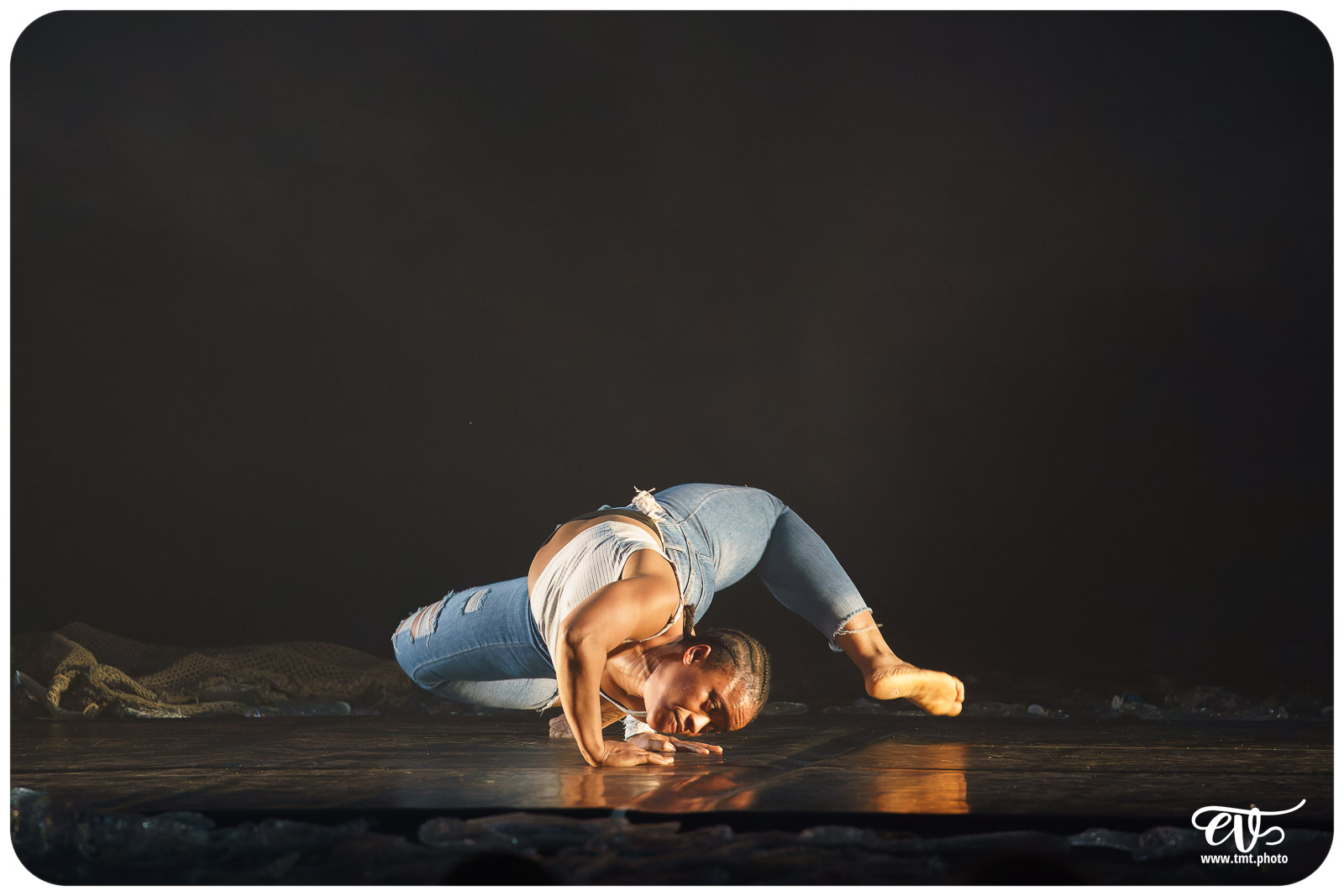 YÉ ! (L'EAU) (CIRCUS BAOBAB)